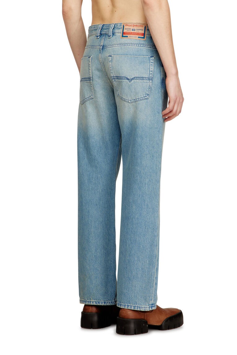 DIESEL Ανδρικό Παντελόνι Jeans Βαμβάκι Μπλέ Relaxed Fit A157950BEBF-01 1821838